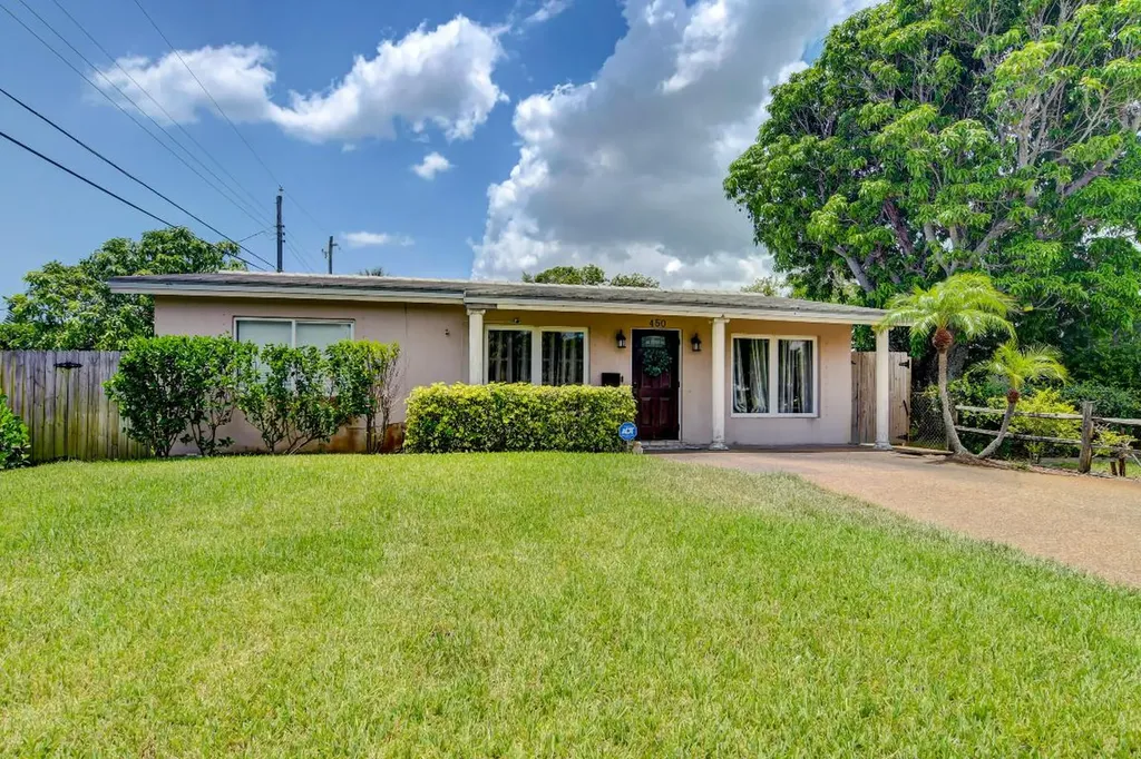 450 NE 48th Street Boca Raton FL 33431