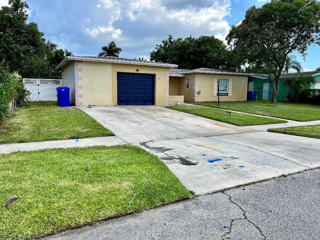 6320 SW 10th Court North Lauderdale FL 33068