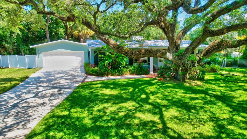 1001 SW 21st Street Boca Raton FL 33486