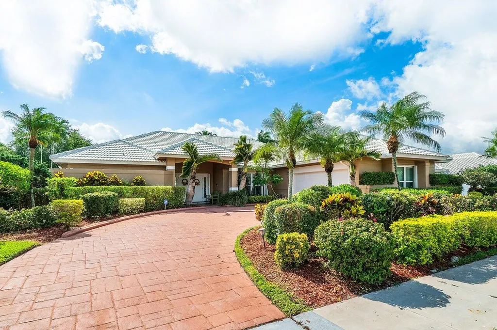 2274 Sunderland Avenue Wellington FL 33414