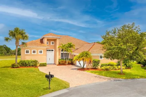 409 NW Dorset Court Port St Lucie FL 34983