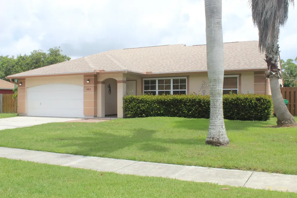 452 NE Camelot Drive Port St Lucie FL 34983