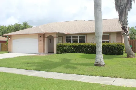 452 NE Camelot Drive Port St Lucie FL 34983
