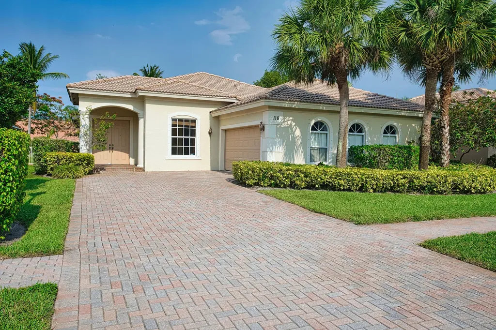 118 Bella Vista Way Royal Palm Beach FL 33411