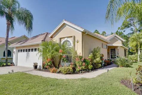 818 SW Saint Andrews Cove Port St Lucie FL 34986