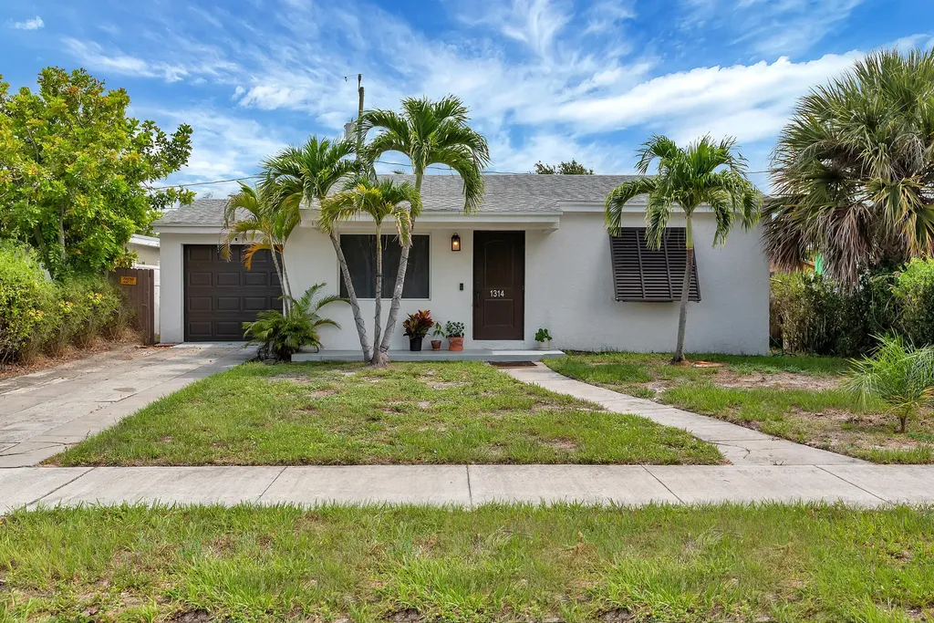 1314 14th Avenue N Lake Worth Beach FL 33460