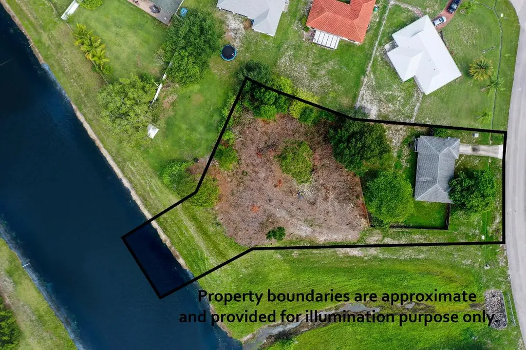 272 SW Cherryhill Road Port St Lucie FL 34953