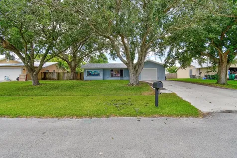 520 SW Dairy Road Port St Lucie FL 34953