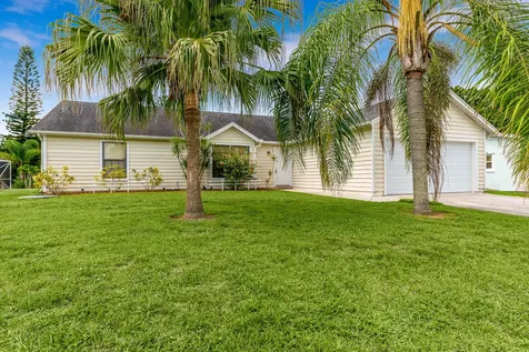 1174 SE Petunia Avenue Port St Lucie FL 34952