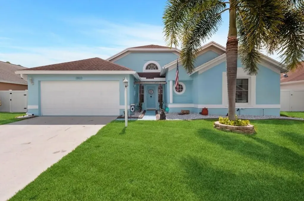81 Maple Lane Boynton Beach FL 33436