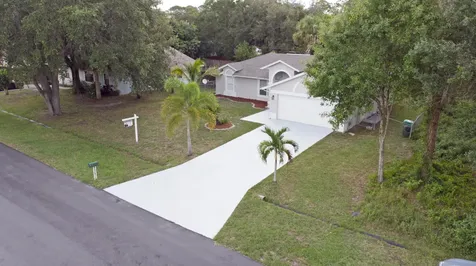2449 SW Independence Road Port St Lucie FL 34953
