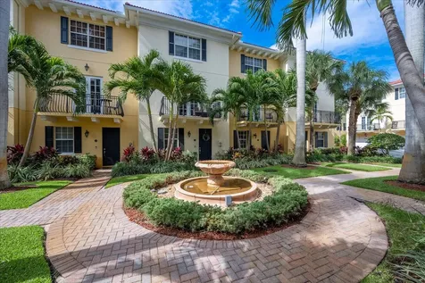 2502 N Dixie Highway Lake Worth Beach FL 33460