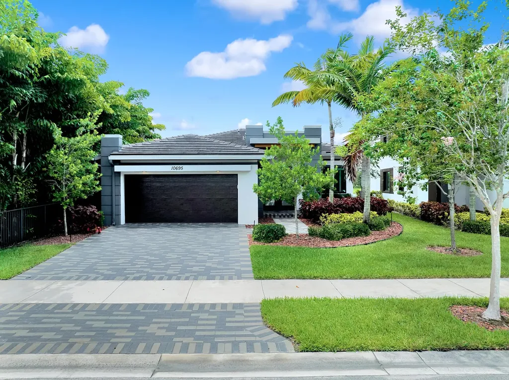 10695 Waves Way Parkland FL 33076