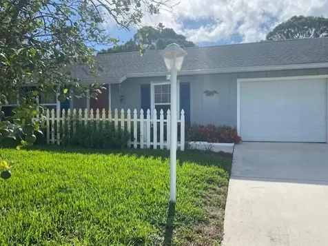 5606 Palm Drive Fort Pierce FL 34982