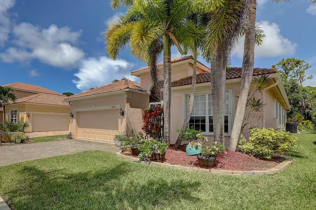 6525 SE Broadmoor Lane Stuart FL 34997