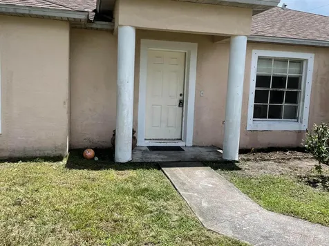 886 SW Duncan Terrace Port St Lucie FL 34953