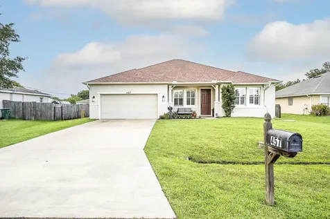 457 SW Dolores Avenue Port St Lucie FL 34983