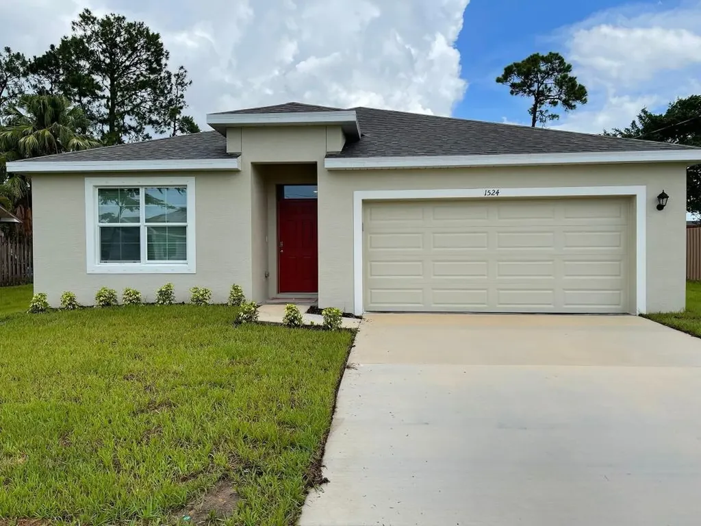 1524 SW Bermel Avenue Port St Lucie FL 34953