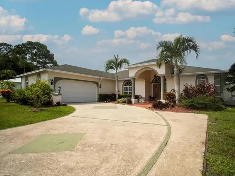 509 SW Saturn Court Port St Lucie FL 34953
