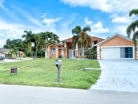 1332 SW Ingrassina Avenue Port St Lucie FL 34953