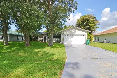 1387 SW Chase Road Port St Lucie FL 34953
