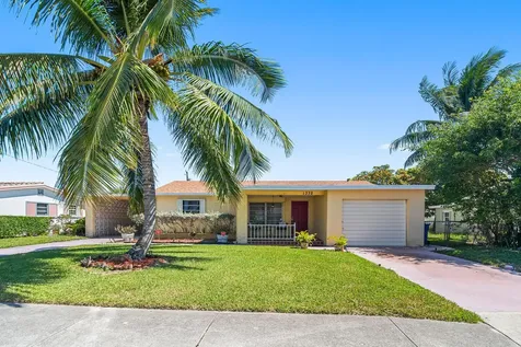 1332 New World Avenue Lantana FL 33462