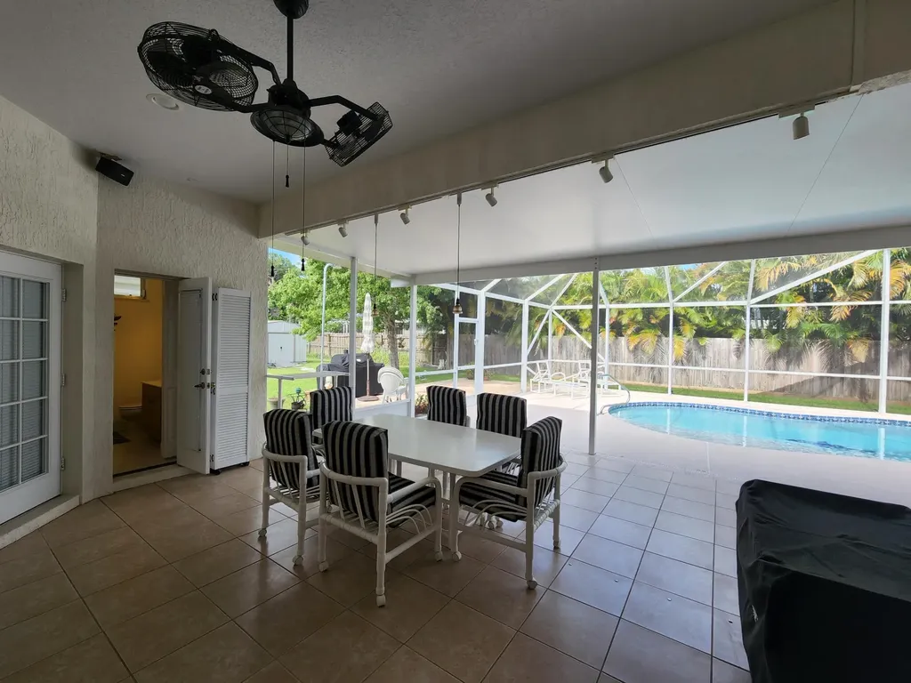 1957 SE Dupont Street Port St Lucie FL 34952