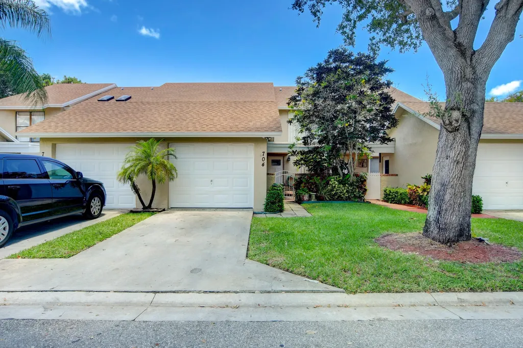 704 Maplewood Drive Greenacres FL 33415