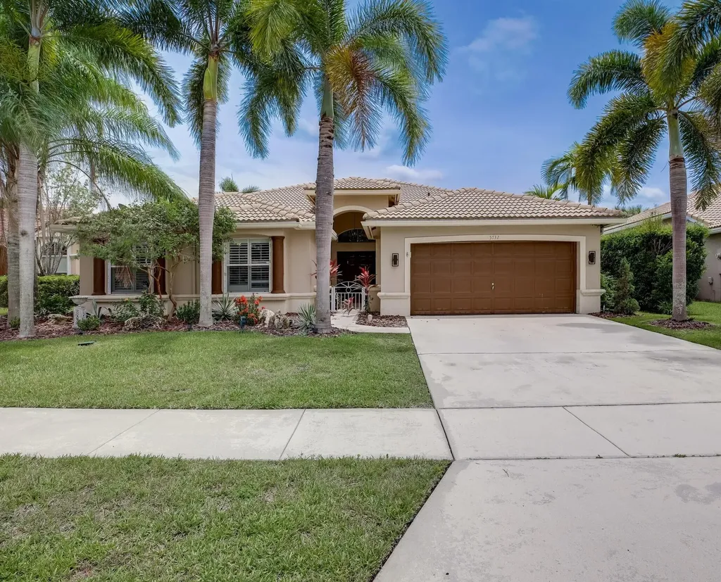 5732 Muirfield Village Circle Lake Worth FL 33463