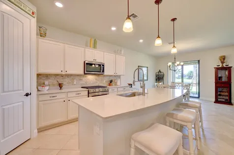 490 SE Vallarta Drive Port St Lucie FL 34984