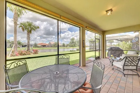 490 SE Vallarta Drive Port St Lucie FL 34984