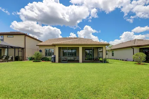 490 SE Vallarta Drive Port St Lucie FL 34984