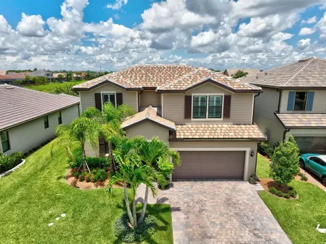 490 SE Vallarta Drive Port St Lucie FL 34984