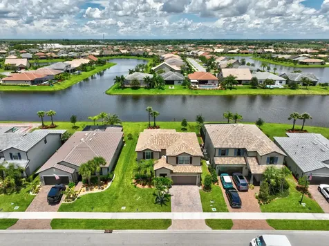 490 SE Vallarta Drive Port St Lucie FL 34984