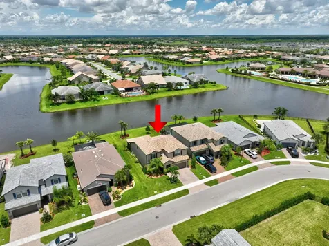 490 SE Vallarta Drive Port St Lucie FL 34984