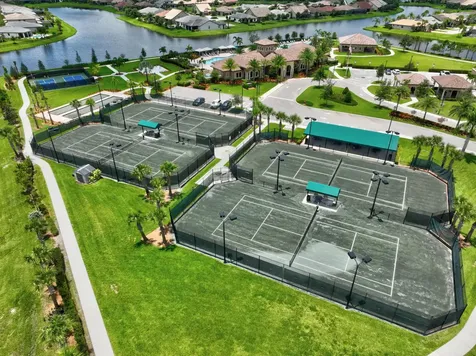 490 SE Vallarta Drive Port St Lucie FL 34984