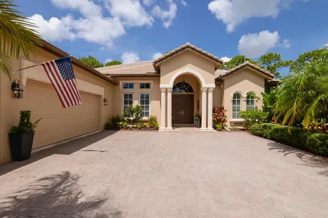 864 SW Saint Tropez Court Port St Lucie FL 34986