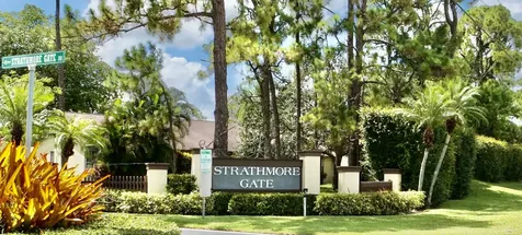 9 Bay Cedar Court Royal Palm Beach FL 33411