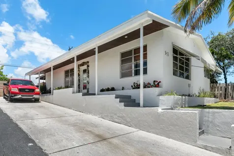 913 N B Street Lake Worth Beach FL 33460