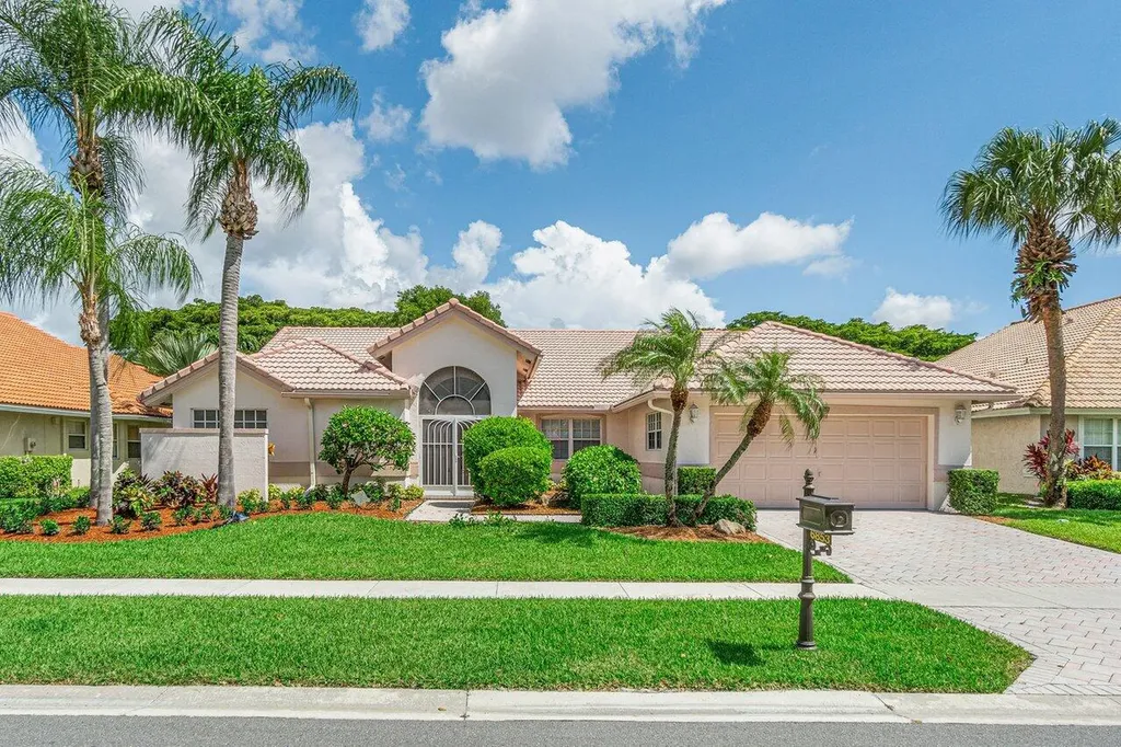 6853 Sun River Road Boynton Beach FL 33437