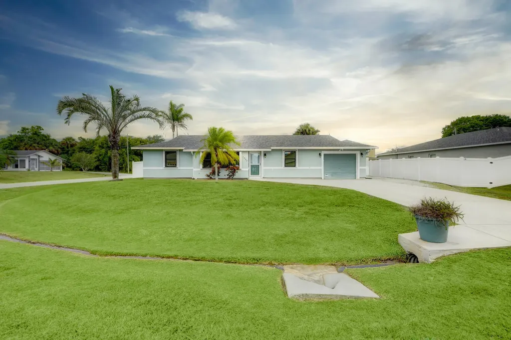 1002 SW Sarto Lane Port St Lucie FL 34953