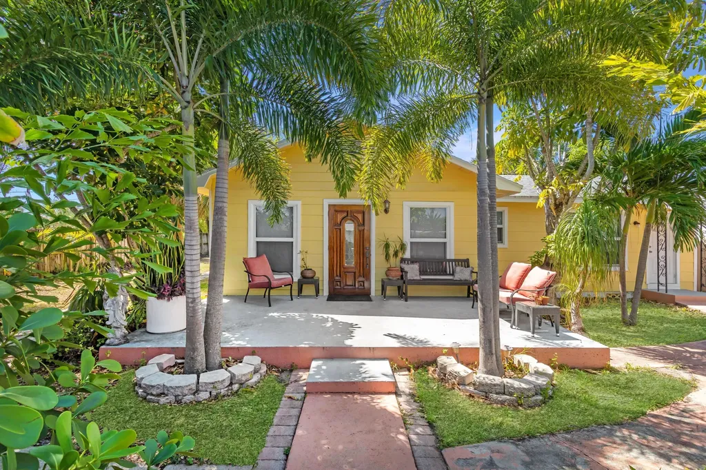 603 N J Street Lake Worth Beach FL 33460