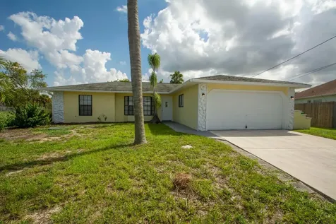 698 SW Jeanne Avenue Port St Lucie FL 34953