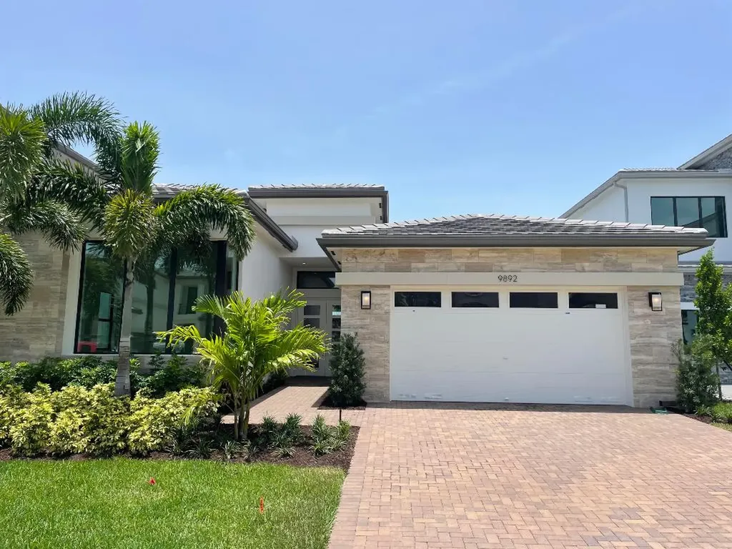 9892 Espresso Manor Boca Raton FL 33496
