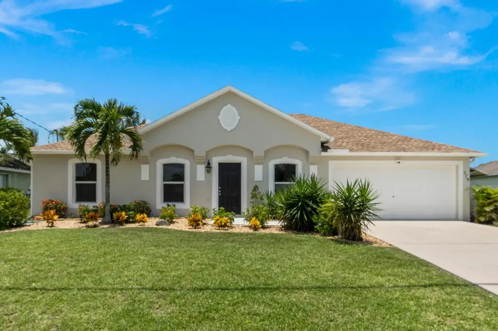 579 SW Whitmore Drive Port St Lucie FL 34984