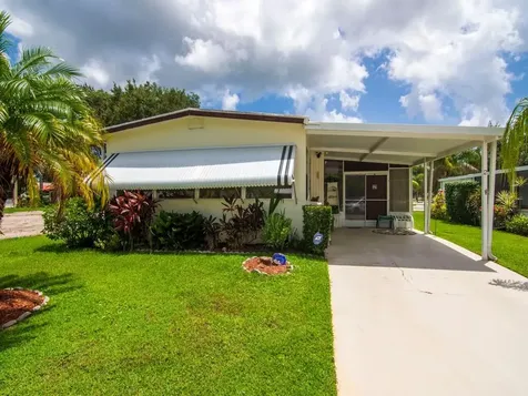 12 Santa Maria Court Port St Lucie FL 34952