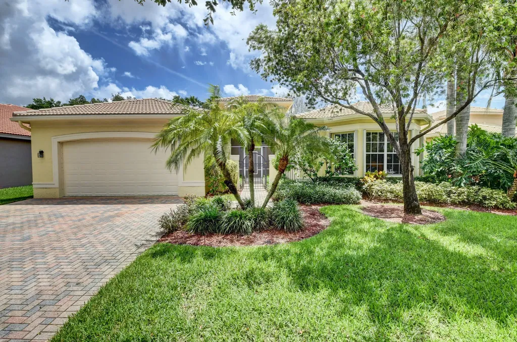 8867 Majorca Bay Drive Lake Worth FL 33467