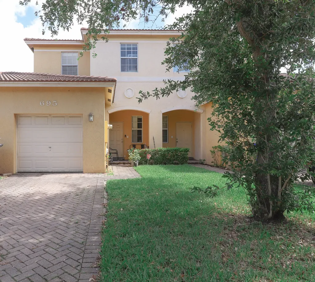 695 NW 21st Avenue Pompano Beach FL 33069