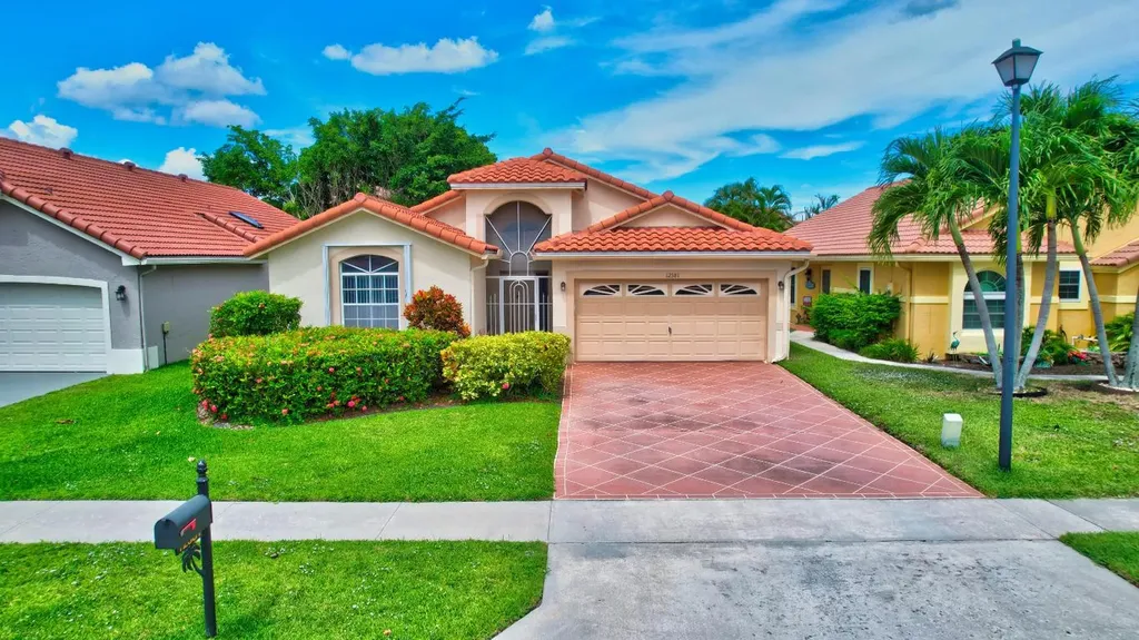 12381 Boneventure Drive Boynton Beach FL 33437