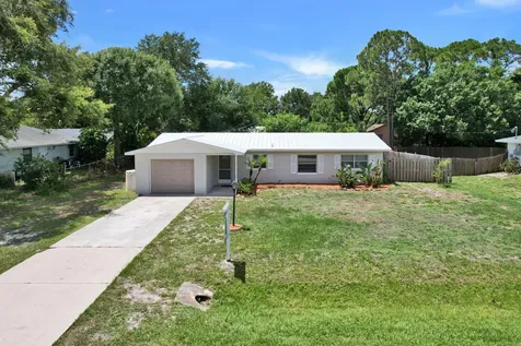 7003 Santa Clara Boulevard Fort Pierce FL 34951